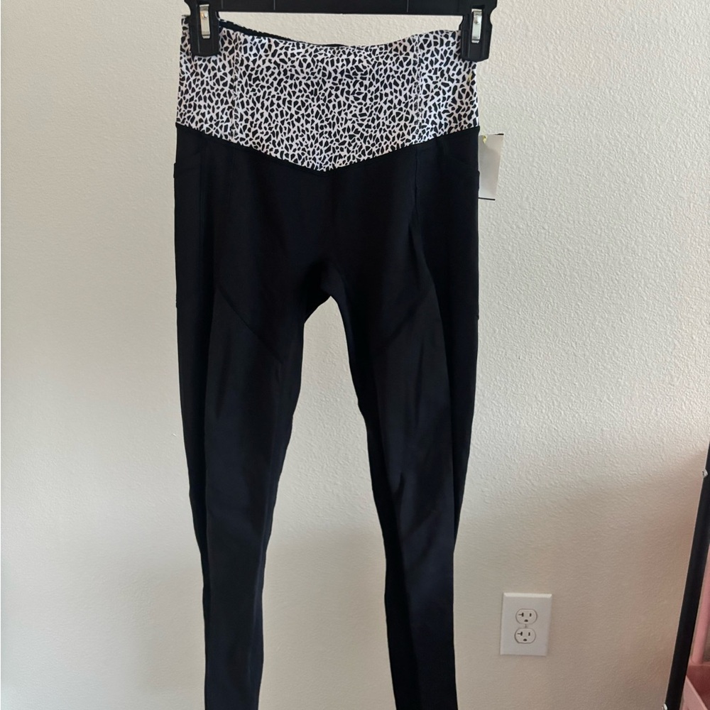 Lululemon Athletica Black and White Leggings